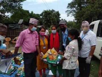 Needy households express happiness after receiving food supplies